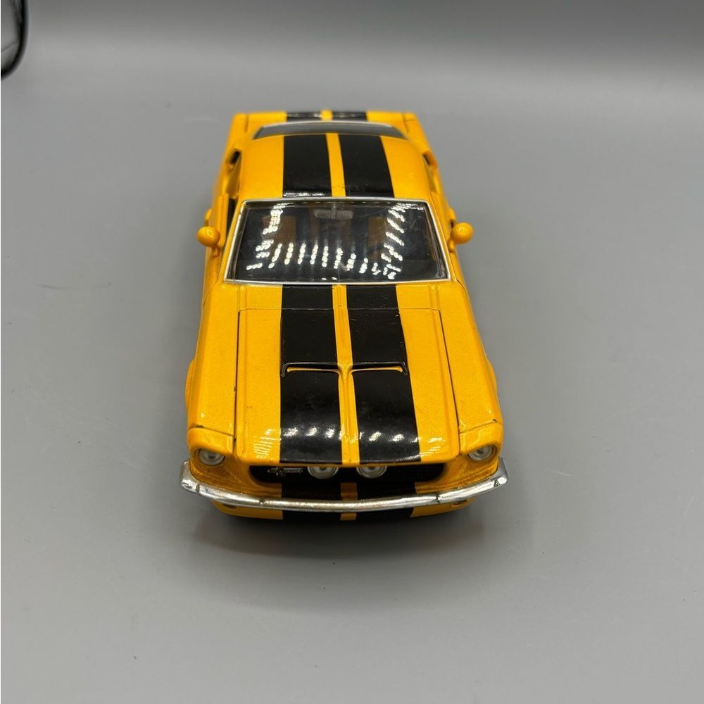 1967 Ford Mustang Shelby GT500KR die-cast model car